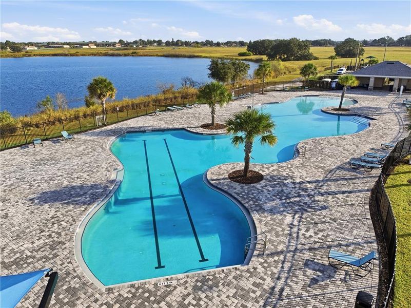 Community amenities in Villa Mar, Winter Haven (Image 21).