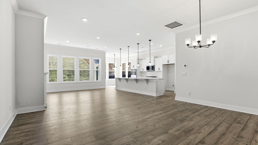 Spacious, unfurnished interior of a new home in Cottonwood Ridge, Piedmont (Image 17).