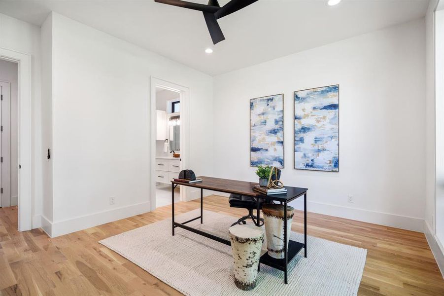 Furnished interior view inside a new home in , Dallas (Image 10). Furnished interior view inside a new home in , Dallas (Image 10).