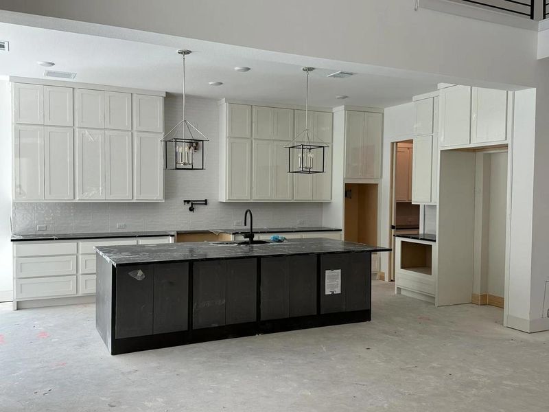 Image 11 of a home in Clearwater Ranch. Image 11 of a home in Clearwater Ranch.