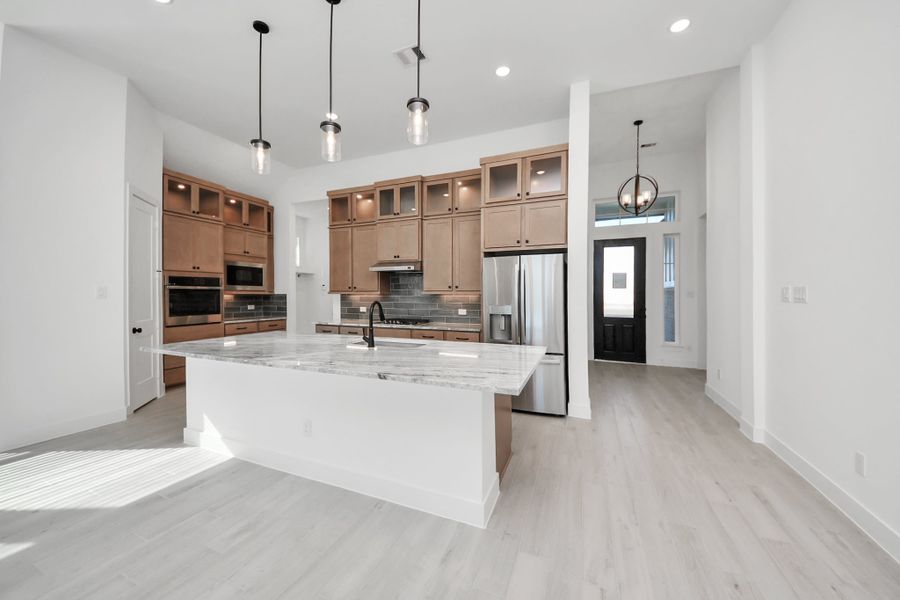 Furnished interior view inside a new home in Beacon Point, Texas City (Image 8).