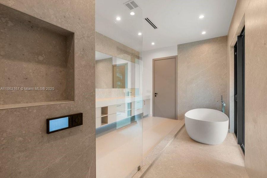 Furnished interior view inside a new home in , Fort Lauderdale (Image 12).