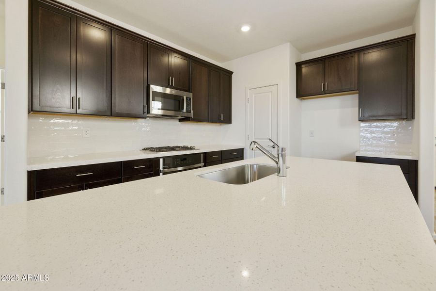 KITCHEN ISLAND KITCHEN ISLAND