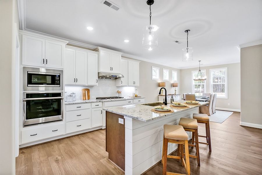 Lumina Island, Kitchen