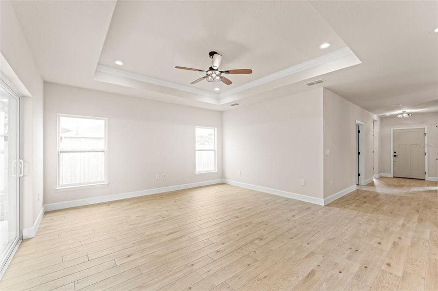 Spacious, unfurnished interior of a new home in , Palm Bay (Image 43).