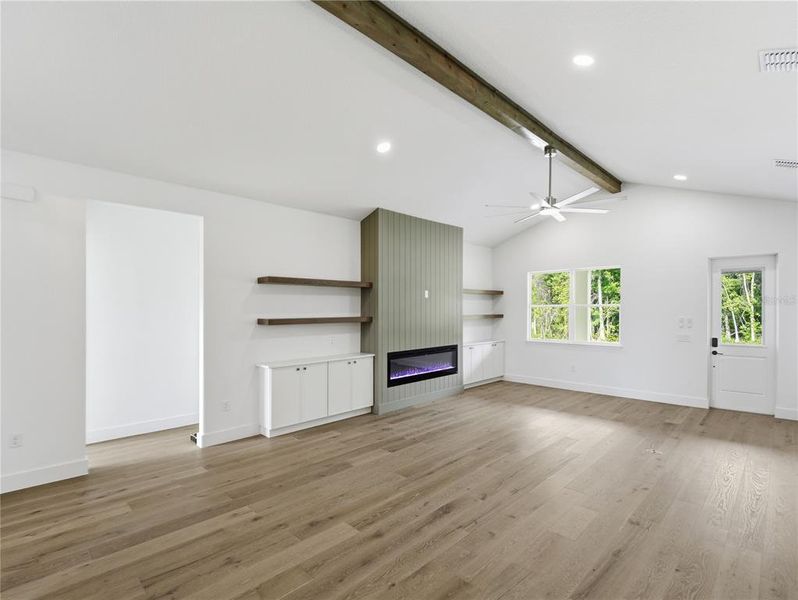 Spacious, unfurnished interior of a new home in , St. Cloud (Image 78).