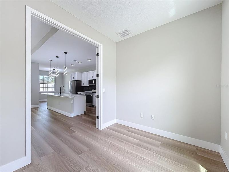 Spacious, unfurnished interior of a new home in , Citrus Springs (Image 41).