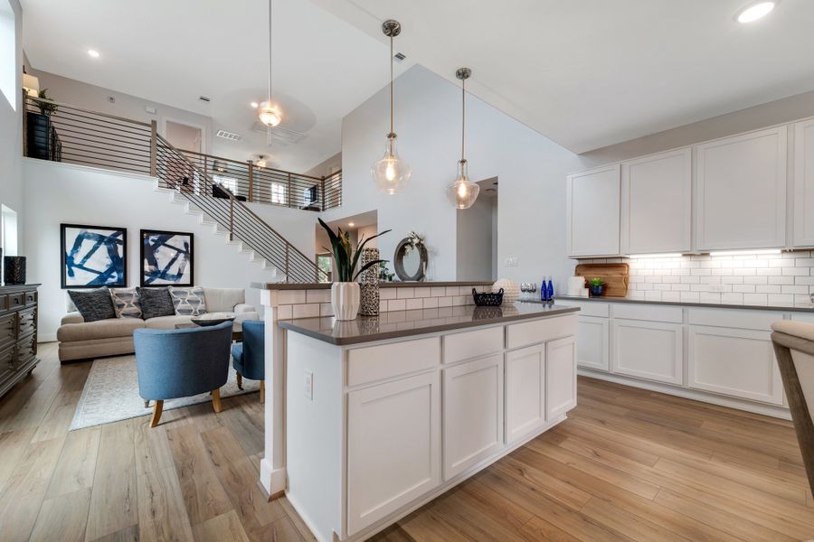 Furnished interior view inside a new home in Saddlebrook Estates, Waxahachie (Image 16). Furnished interior view inside a new home in Saddlebrook Estates, Waxahachie (Image 16).