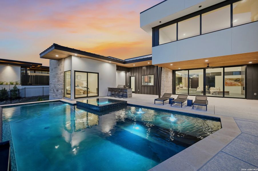 Exterior details and patio area of a home in , San Antonio (Image 43).