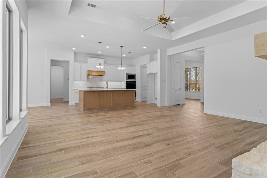 Spacious, unfurnished interior of a new home in Brooks Meadow, Weatherford (Image 39). Spacious, unfurnished interior of a new home in Brooks Meadow, Weatherford (Image 39).