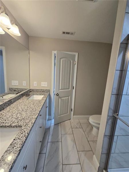 Furnished interior view inside a new home in , Jefferson (Image 11).