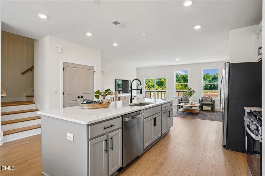 06-Kitchen
