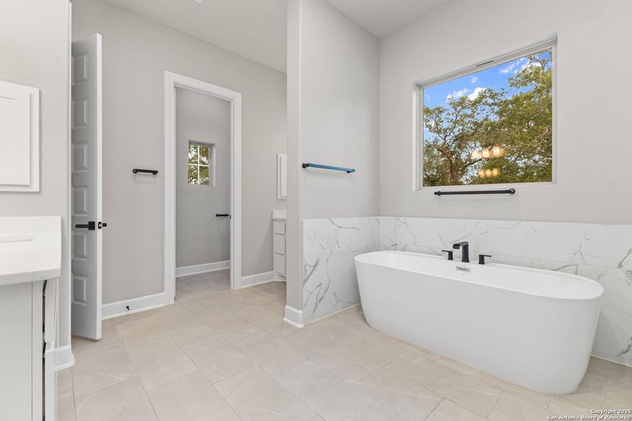 Furnished interior view inside a new home in Potranco Acres, Castroville (Image 7). Furnished interior view inside a new home in Potranco Acres, Castroville (Image 7).