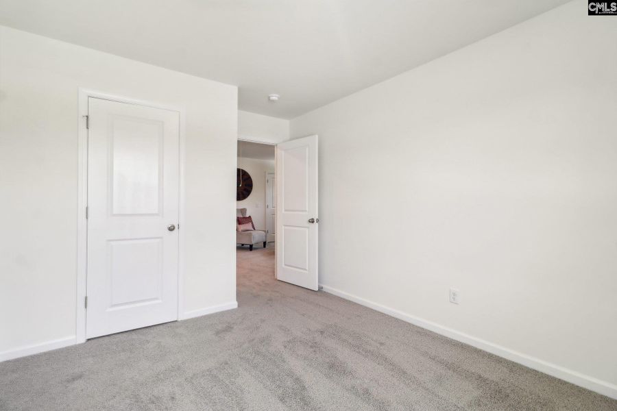 Spacious, unfurnished interior of a new home in Peachtree Hills, Lexington (Image 21).