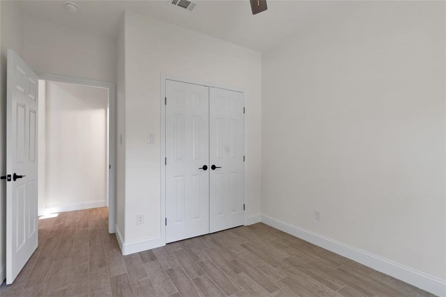 Spacious, unfurnished interior of a new home in , Mineral Wells (Image 38).