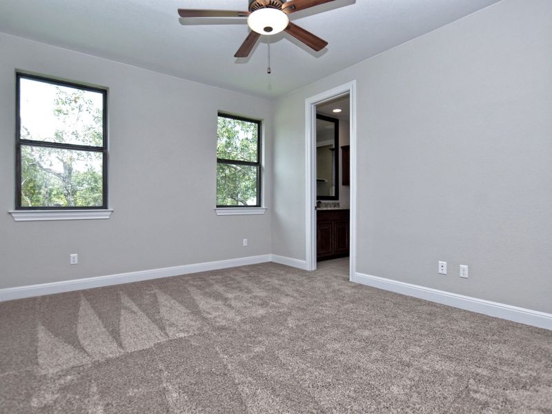 Representative unfurnished interior of a home built from the Avalon by Giddens Homes in Scofield Farms Estates, Georgetown (Image 205).
