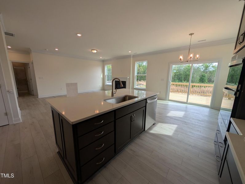 PXL_20250406_193911186