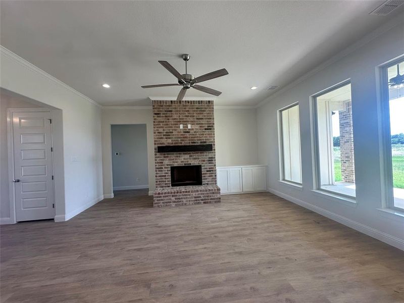 Spacious, unfurnished interior of a new home in , Paradise (Image 21).