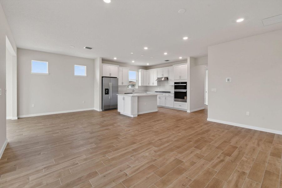 Lot799-13615SWVERMILLIONCIR(15)