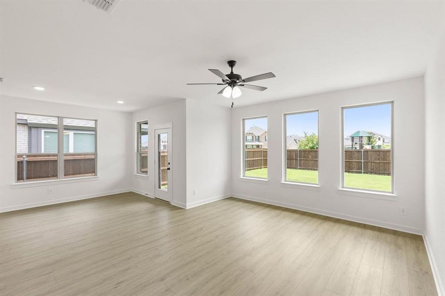 816 Alderwood-Living Room-3