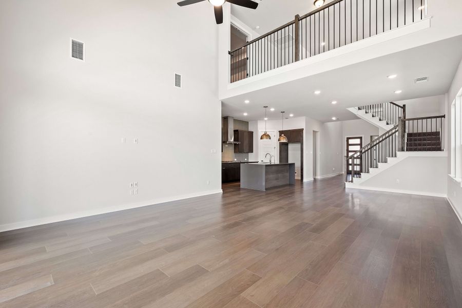 Spacious, unfurnished interior of a new home in Wolf Ranch, Georgetown (Image 36).