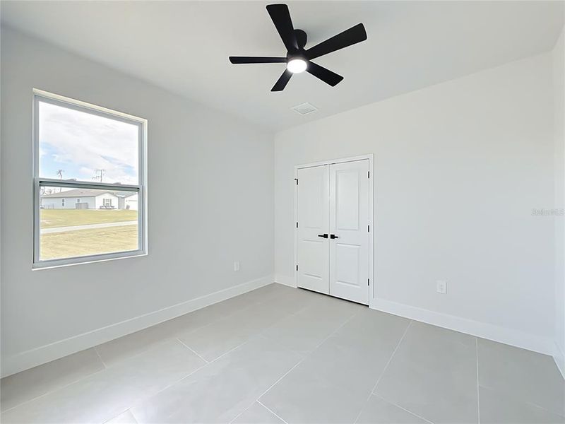 Spacious, unfurnished interior of a new home in , Ocala (Image 21).