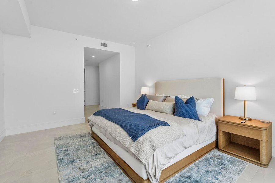 020-220LakeShoreDrive-2109-LakePark-FL-3