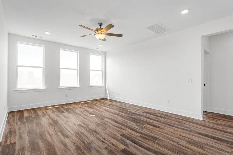 Representative unfurnished interior of a home built from the The Cedar D by Davidson Homes LLC in Saddle Creek Ranch, Cibolo (Image 17).