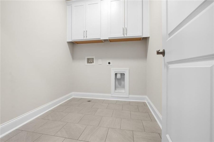 Spacious, unfurnished interior of a new home in Waterside Single Family, Peachtree Corners (Image 30).