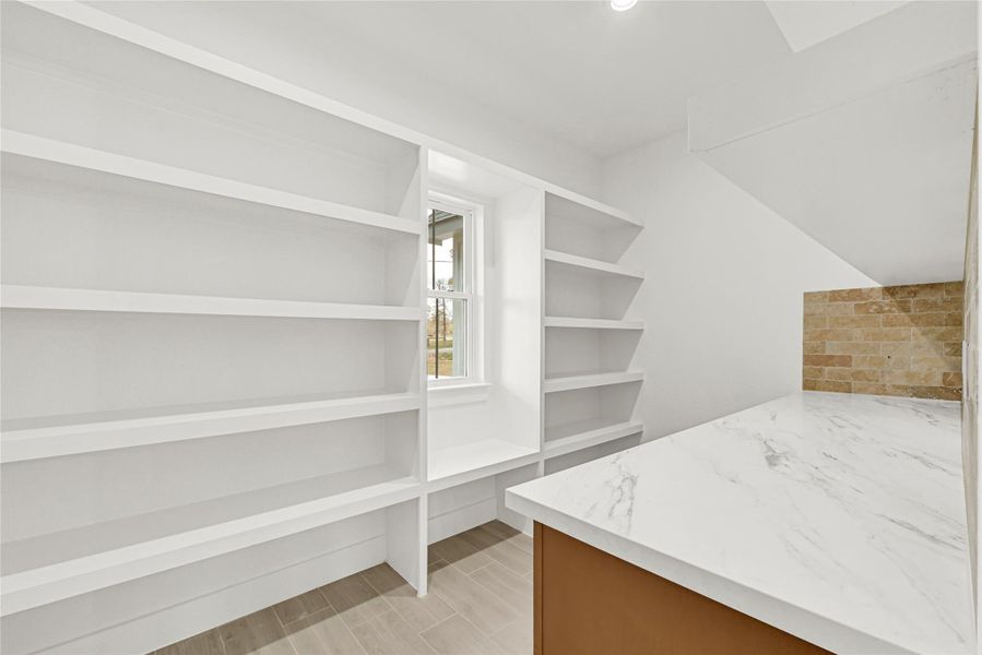 Image 33 of a home in .