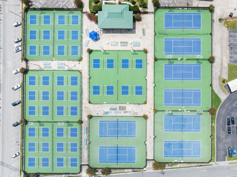 2D floor plan layout of this home in Shorter Village, Rome, GA (Image 3).