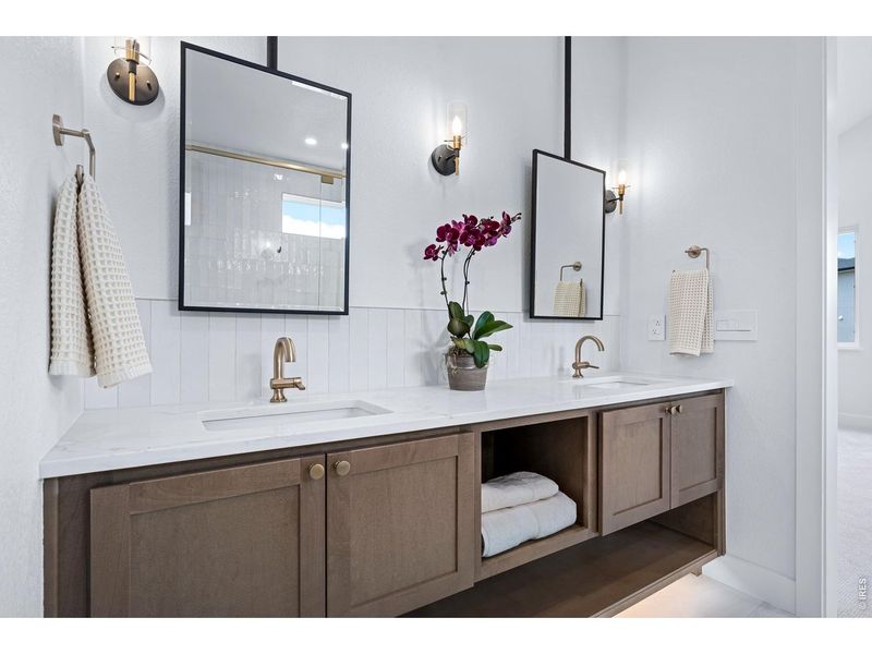 Furnished interior view inside a new home in , Louisville (Image 7).