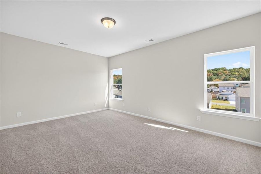 Spacious, unfurnished interior of a new home in Longbrooke, Rome (Image 33).