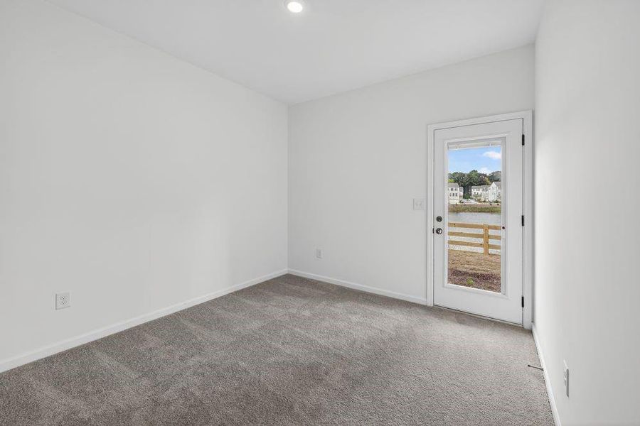 Spacious, unfurnished interior of a new home in Rosewood Farm, Lawrenceville (Image 30).