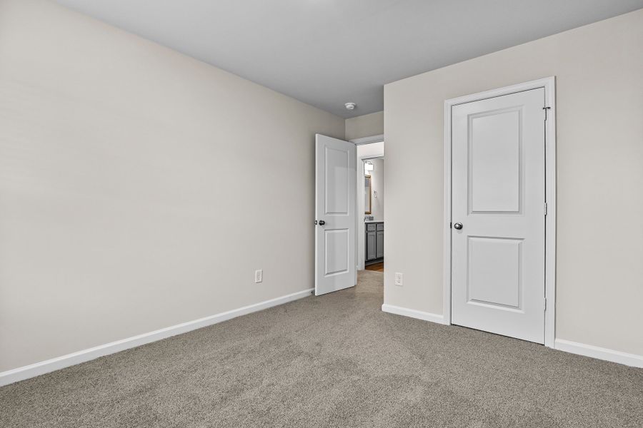 Spacious, unfurnished interior of a new home in South Lake Commons, Lexington (Image 21).