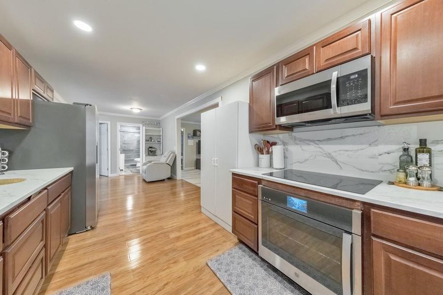 Furnished interior view inside a new home in , Silver Creek (Image 26). Furnished interior view inside a new home in , Silver Creek (Image 26).
