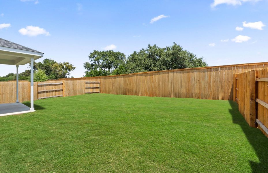 Exterior details and patio area of a home in Woodside, Georgetown (Image 25).