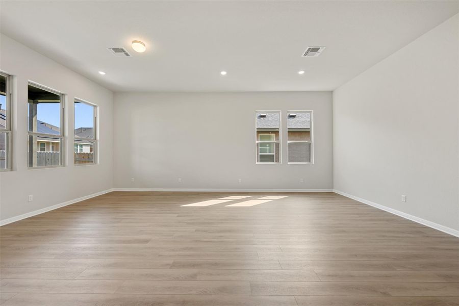 Representative images and renderings are for illustrative purposes. Actual structural options and design finishes of home may vary. Representative images and renderings are for illustrative purposes. Actual structural options and design finishes of home may vary.