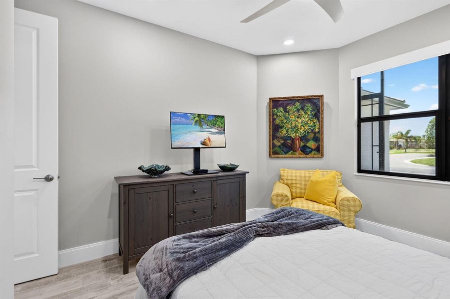 42-web-or-mls-5P1A8157