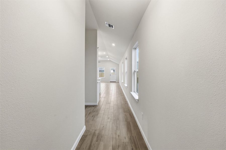 Spacious, unfurnished interior of a new home in Butler Farms, Liberty Hill (Image 26).