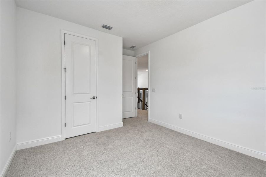 Spacious, unfurnished interior of a new home in Hawkstone, Sarasota (Image 22).