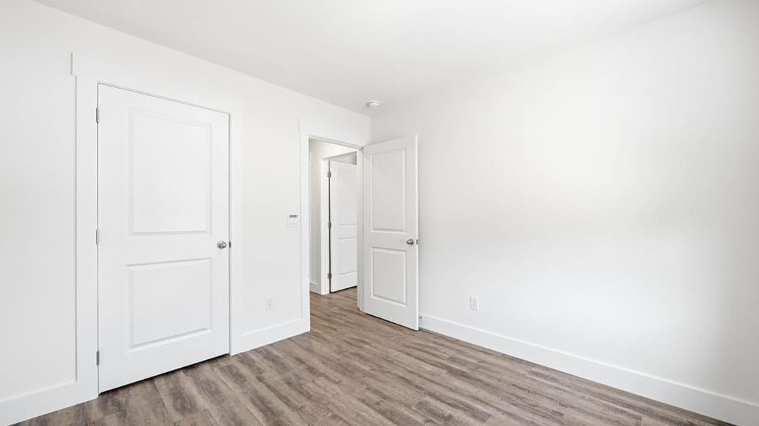 Spacious, unfurnished interior of a new home in The Arbor Townhomes, Kingsport (Image 19).
