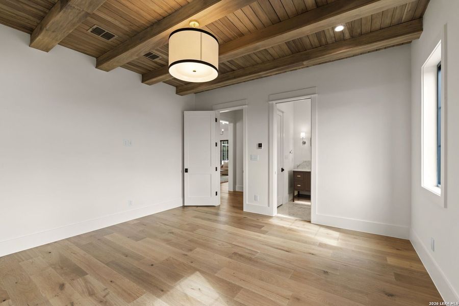 Spacious, unfurnished interior of a new home in , Boerne (Image 49). Spacious, unfurnished interior of a new home in , Boerne (Image 49).