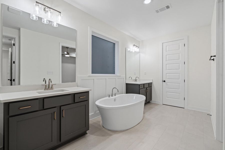 Furnished interior view inside a new home in Walker Farms, Bartlett (Image 8).