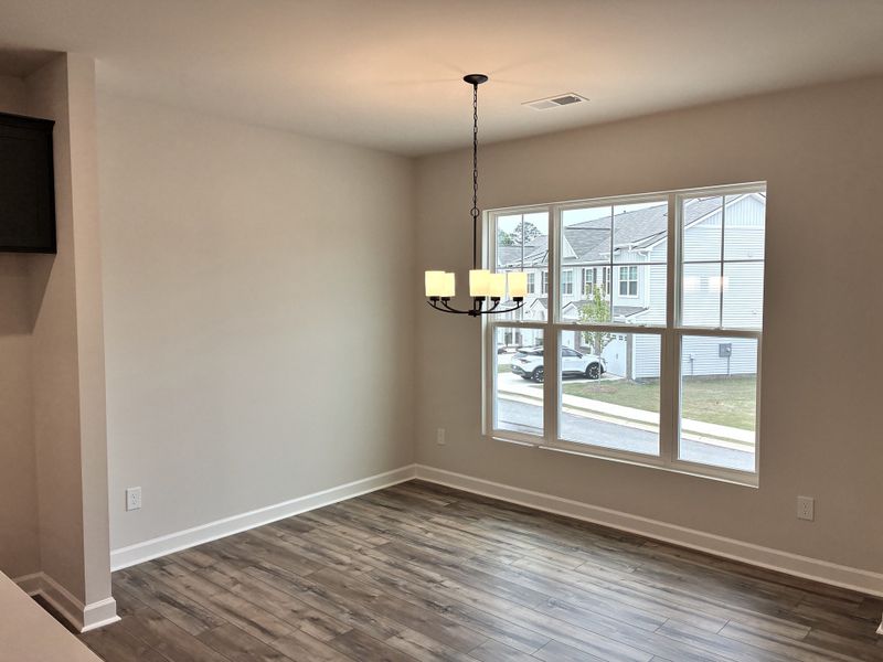 Spacious, unfurnished interior of a new home in Miller Park, Greenville (Image 17).