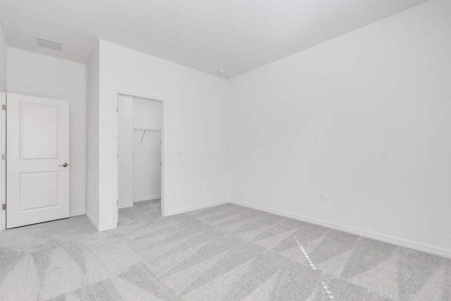 Spacious, unfurnished interior of a new home in Palms at Coasterra, Palmetto (Image 13).