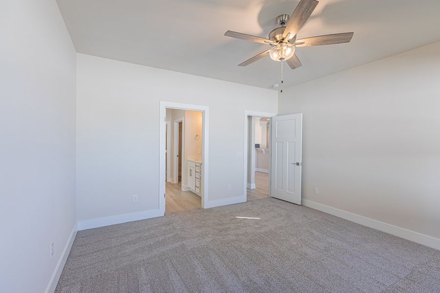 Representative unfurnished interior of a home built from the Barnard II by Great Southern Homes in Shady Grove, Conway (Image 41).
