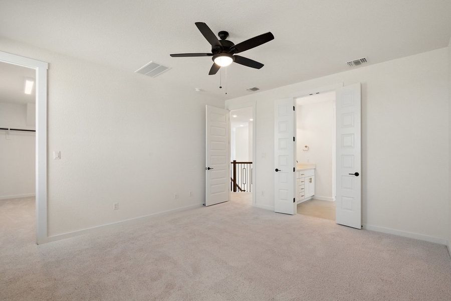 Spacious, unfurnished interior of a new home in Terrace Collection at Lariat, Liberty Hill (Image 31).