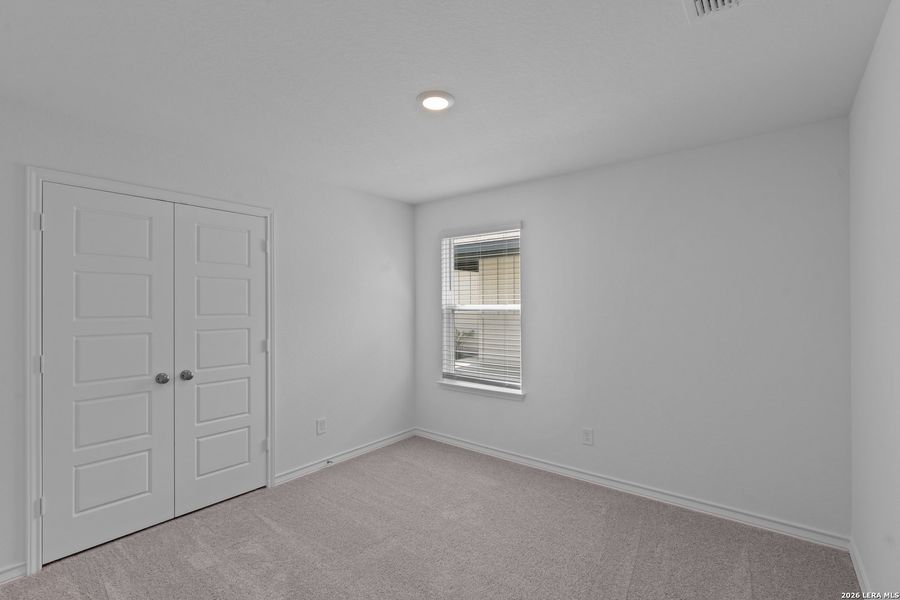 Spacious, unfurnished interior of a new home in Davis Ranch, San Antonio (Image 23).