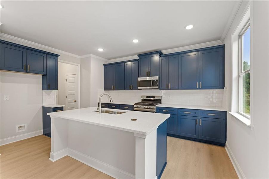 Furnished interior view inside a new home in Hellen Valley, Braselton (Image 18).